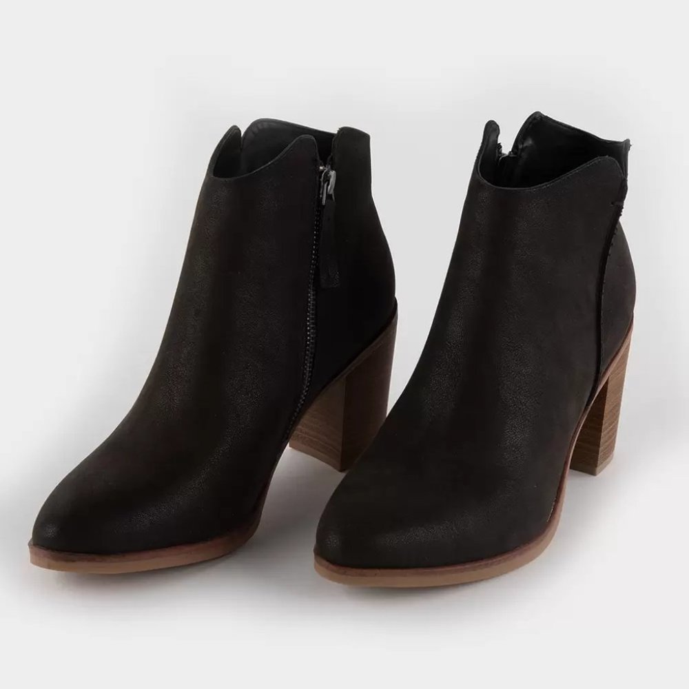 NEW Black Booties Boots Womens size 9